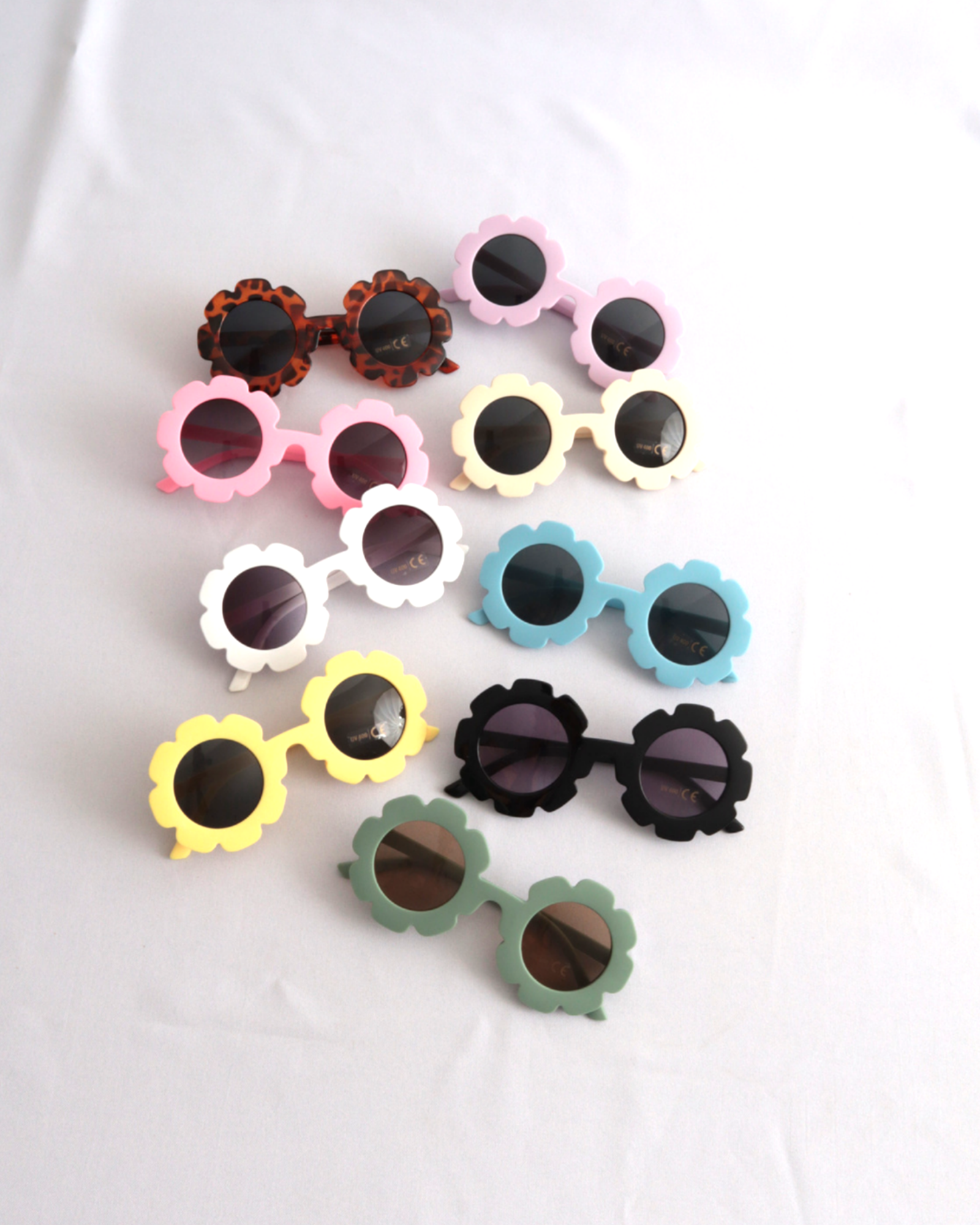 Daisy Dream Sunnies (in Drawstring Pouch)